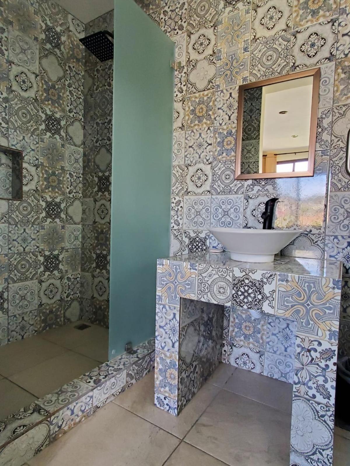 Hotel Posada Camelinas パツクアロ エクステリア 写真